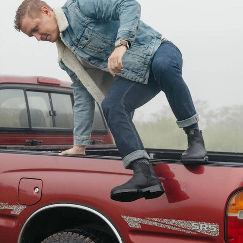 Blundstone 063 Dress Chelsea Boot Black for Women or Men