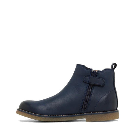 Clarks Kids Chelsea II Youths Leather Boot Navy Leather