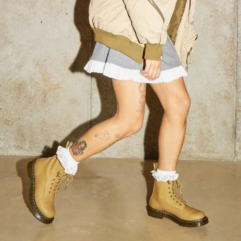 Dr Martens - 1460 Pascal Mustard Yellow Virginia Leather 8 eye Boot CLEARANCE Last One