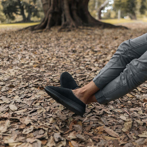 Emu Platinum Outback Scuff Black Sheepskin Slipper