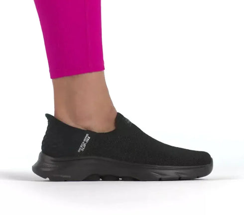 Skechers Womens Slip In Go Walk 7 Springtime Black