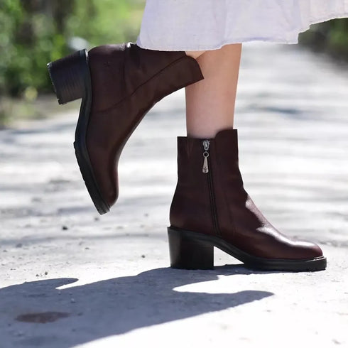 EMU Zeil Leather Calf Block Heeled Boot Walnut Brown Waterproof