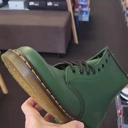 1460 Dr Martens Smooth Green Leather 8 Up Boot
