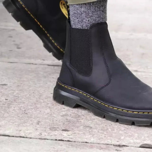 Dr Martens - Embury Casual Chelsea Boot Black Wyoming Leather Pull On