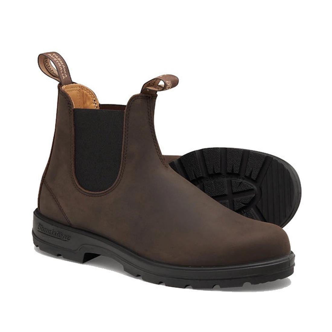Blundstone 2340 Chelsea Pull On Boots in warm brown, with sturdy black soles, easy pull tabs, and comfy stretch side panels for kids.  ksnz