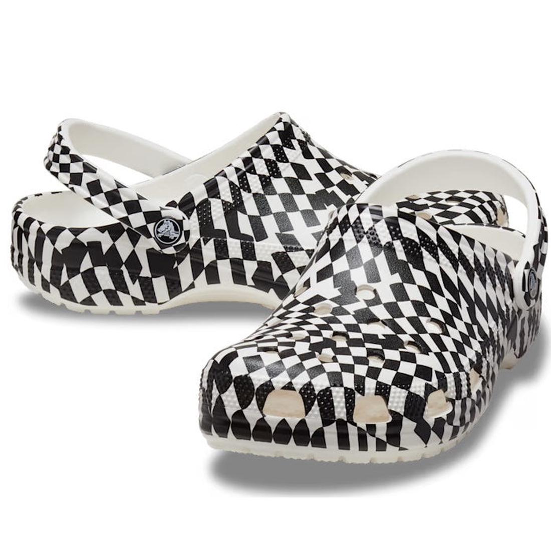 Crocs Classic Clog Warped Checker Black/White Adults—comfy slip-ons with a playful print, white soles, and secure heel straps.  ksnz