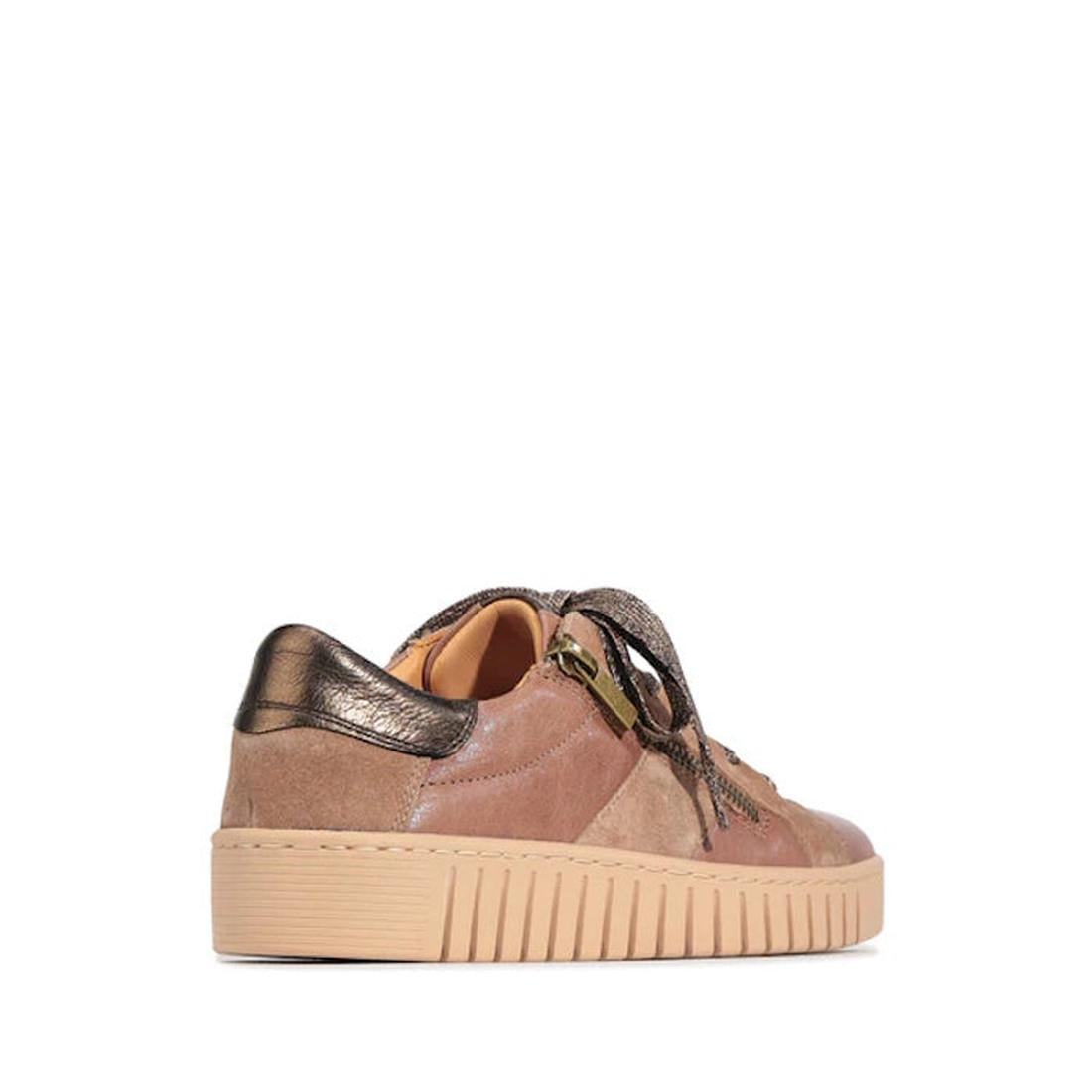 The EOS Tinah Oak Light Brown Leather Trainer features a mixed-material upper in brown and tan, metallic heel accent, thick beige sole, decorative side zipper, and wide textured laces, shown rear-side on a white background., 51475, 9321190042177, 93211900