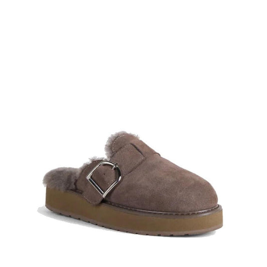 The Emu Womens Adison Smoke Grey Wool Mule Slipper Scuff is a closed-toe slip-on with a silver buckle, sheepskin lining, and tan rubber sole, displayed against a white background.