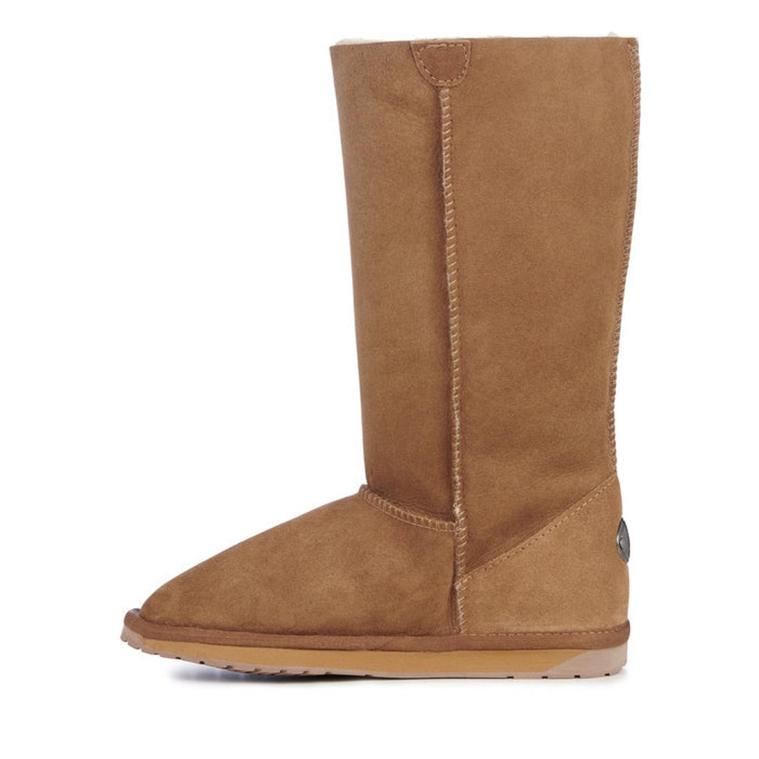 EMU NZ Platinum Hi Lace Boot in chestnut tan—mid-calf sheepskin warmth, lace-up closure, flat sole, round toe; side view.  ksnz