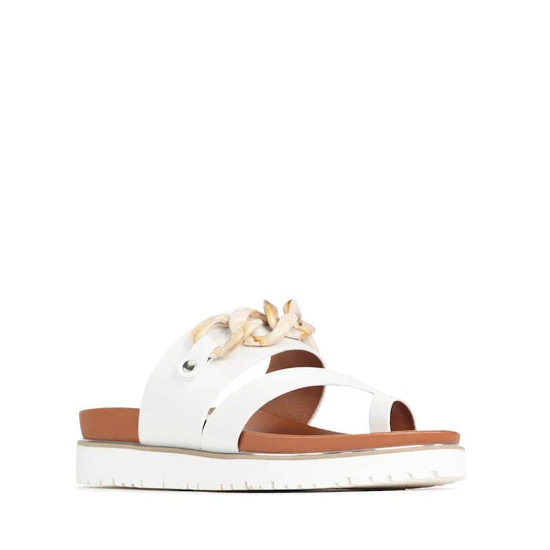 Los Cabos Cai Sandal with Chain Detail White- showing side view of the right foot of the comfy flexible synthetic sandals slides for women