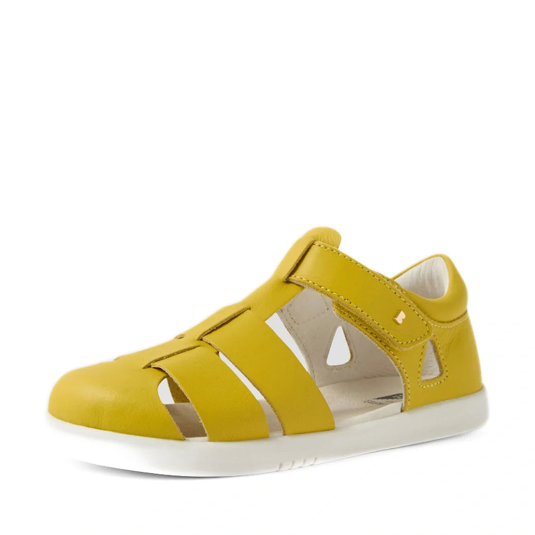 Mango Mint Bobux Kid + Plus Tidal Closed Toe Quick Dry Sandal for children, featuring a closed toe, cut-out sides, and an adjustable velcro strap atop a white rubber sole, displayed against a white background. Crafted from water-friendly leather, these sa