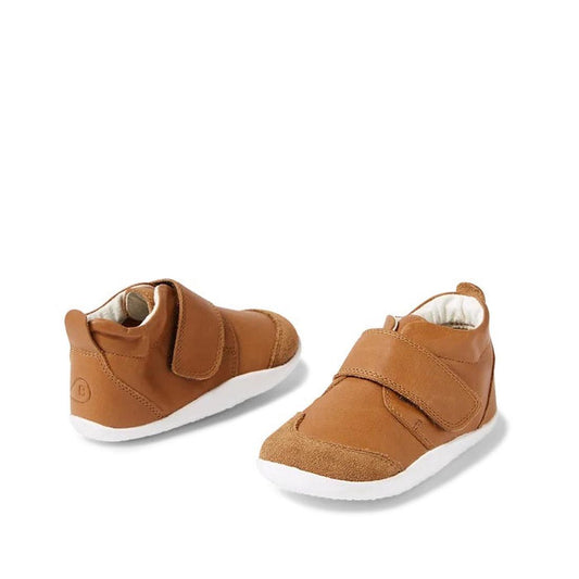 Bobux XP Explorer Rover First Walker Boot Caramel 502602—soft caramel leather booties with white flexible soles and easy Velcro straps.  ksnz