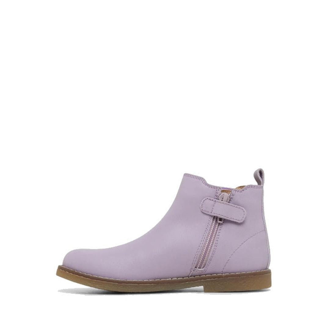 The Clarks Kids Chelsea II Youths Leather Boot in lilac features a genuine leather upper, side zipper, back pull tab, minimal detailing, and a flat brown sole, shown individually against a white background., 9336078964304, 9336078964311, 9336078964328, 93