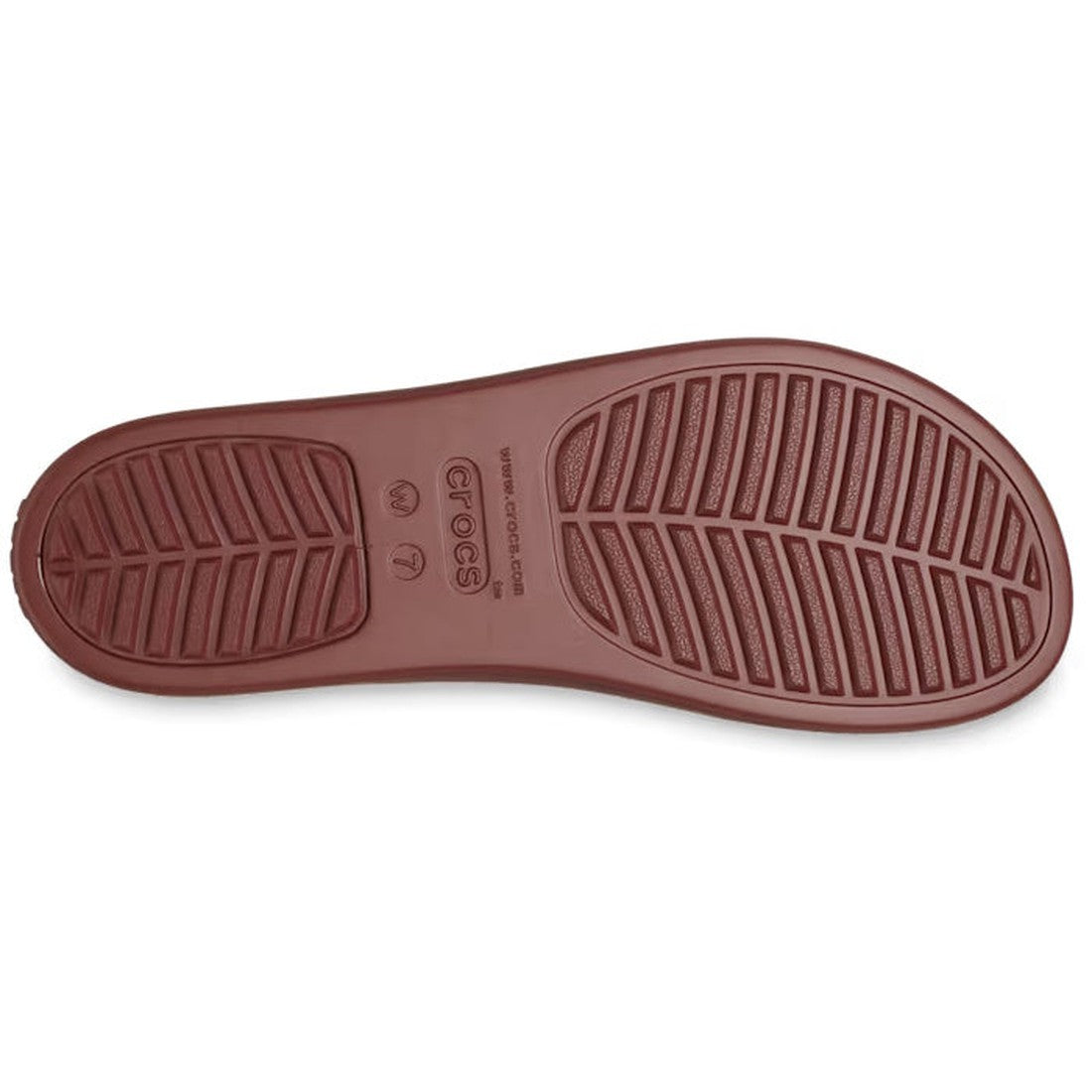 The image shows the sole of the Crocs Sandal Wedge Dark Clay Red Brooklyn Low, featuring a textured tread pattern, central Crocs logo, and a brown sole designed for grip and comfort with LiteRide foam cushioning., 196265860074, 196265860081, 196265860098,
