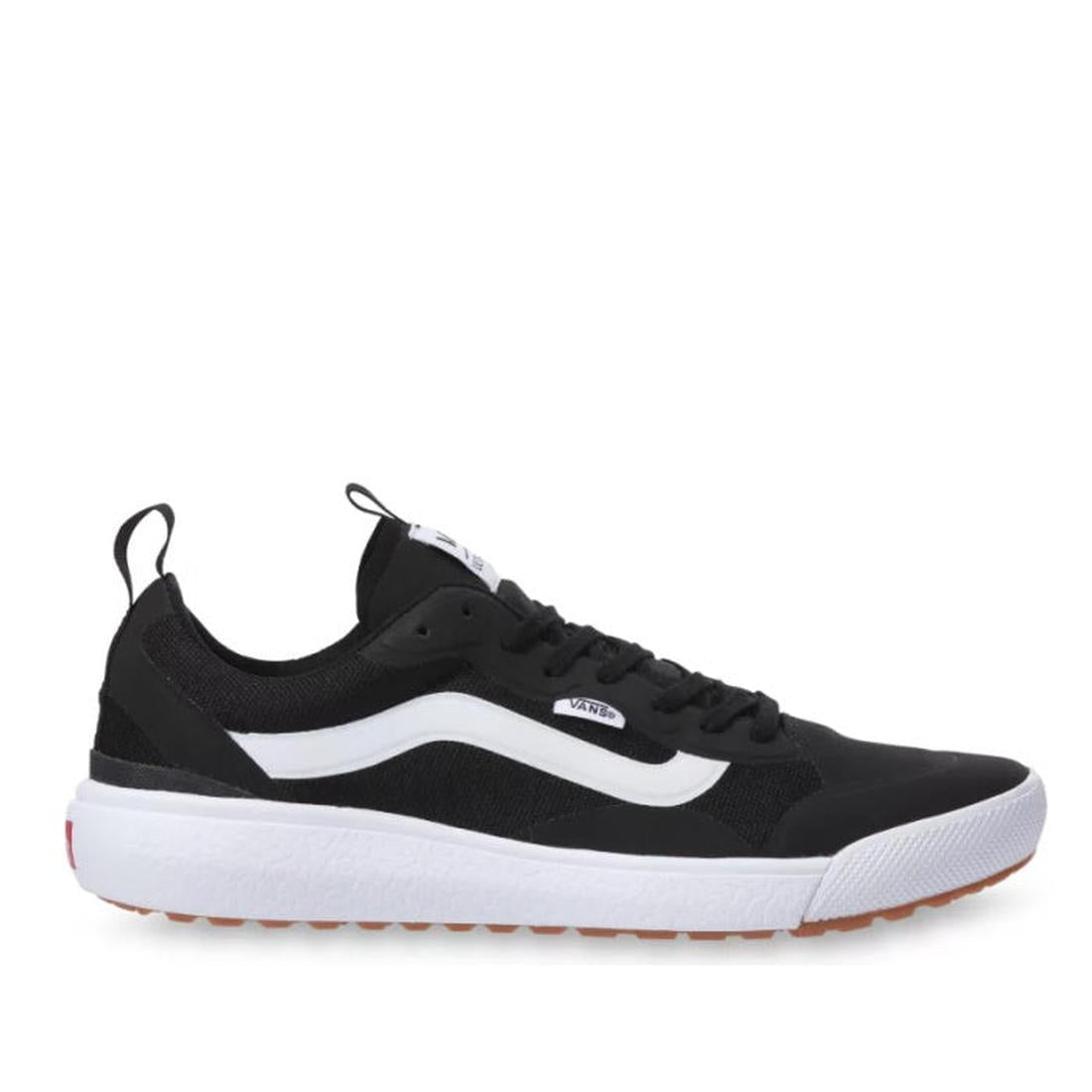 Vans Ultrarange Exo Black White sneaker for adults with comfy UltraCush sole, easy black laces, grippy gum tread & family-friendly style.  ksnz