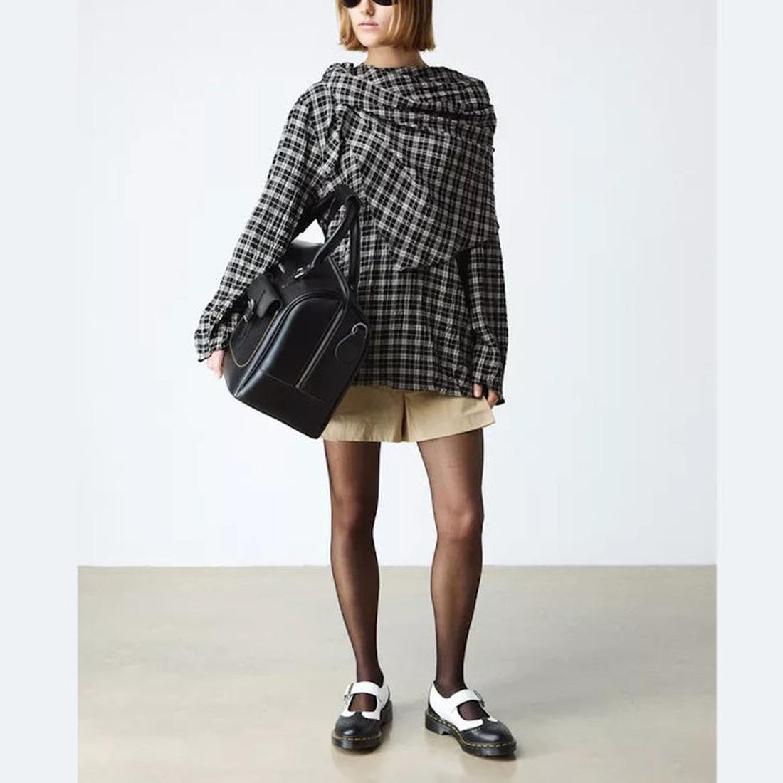 A friendly scene: comfy Mary Jane BW Black + White shoes by Doc, with sturdy soles and classic buckle closure, perfect for families.  ksnz, 190665785333, 190665785340, 190665785364