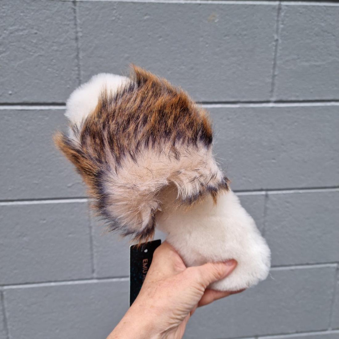 The EMU NZ Women's Myna 2.0 Chestnut Tan Scuff Slipper offers soft sheepskin-style fur, a comfy slip-on design, and sturdy sole.  ksnz