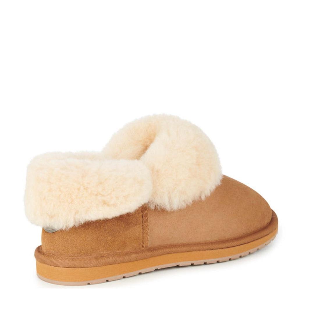 EMU NZ Womens Mintaro Sheepskin Slipper in Chestnut—warm tan suede, cozy cream fleece lining, easy slip-on style, and sturdy sole.  ksnz