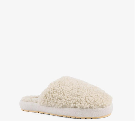 EMU NZ Women's Starley Slipper Scuff in soft natural wool, slip-on style with a flat sole, warm and comfy for relaxing at home.  ksnz