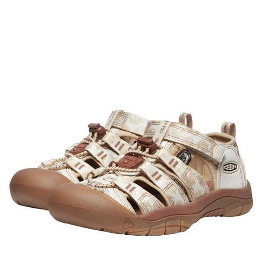 Keen Kids Newport Youths sandals in Smokey Bear/Smores, with easy bungee closures, grippy soles, and tough patterned uppers.  ksnz