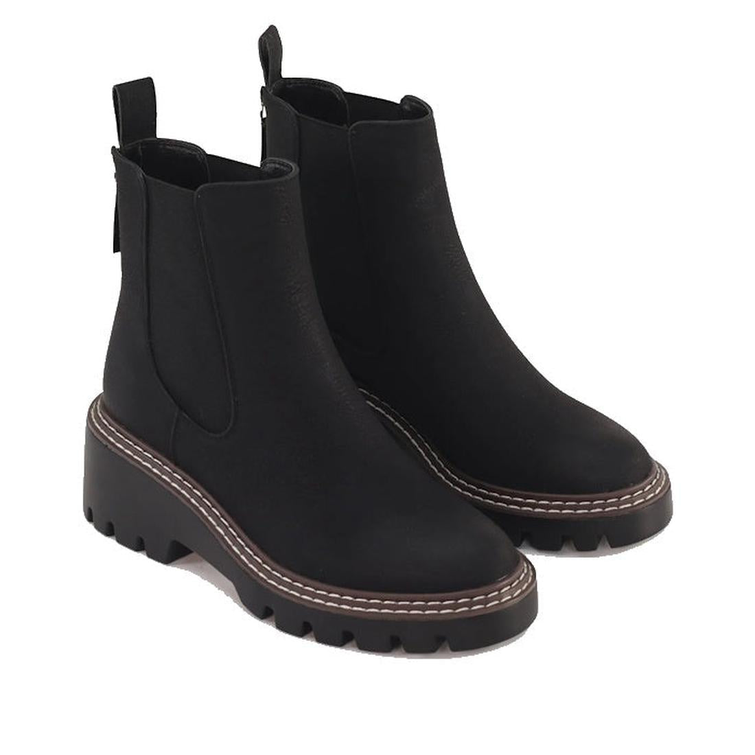 Los Cabos Viana Women's Chelsea Black Boot PU: cozy black Chelsea boots with easy pull tabs, sturdy chunky sole, and neat brown stitching.  ksnz, 50767, 9321190010442, 9321190010459, 9321190010466, 9321190010473, 9321190010480, 9321190010497