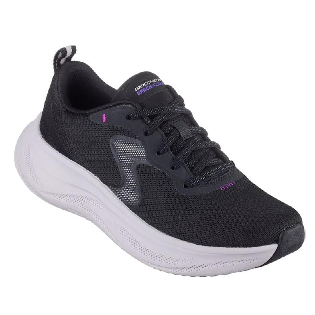 Right foot front, side view Black running shoe with white sole on a white background,
198739014426,
198739014440,
198739014464,
198739014488,
198739014495,