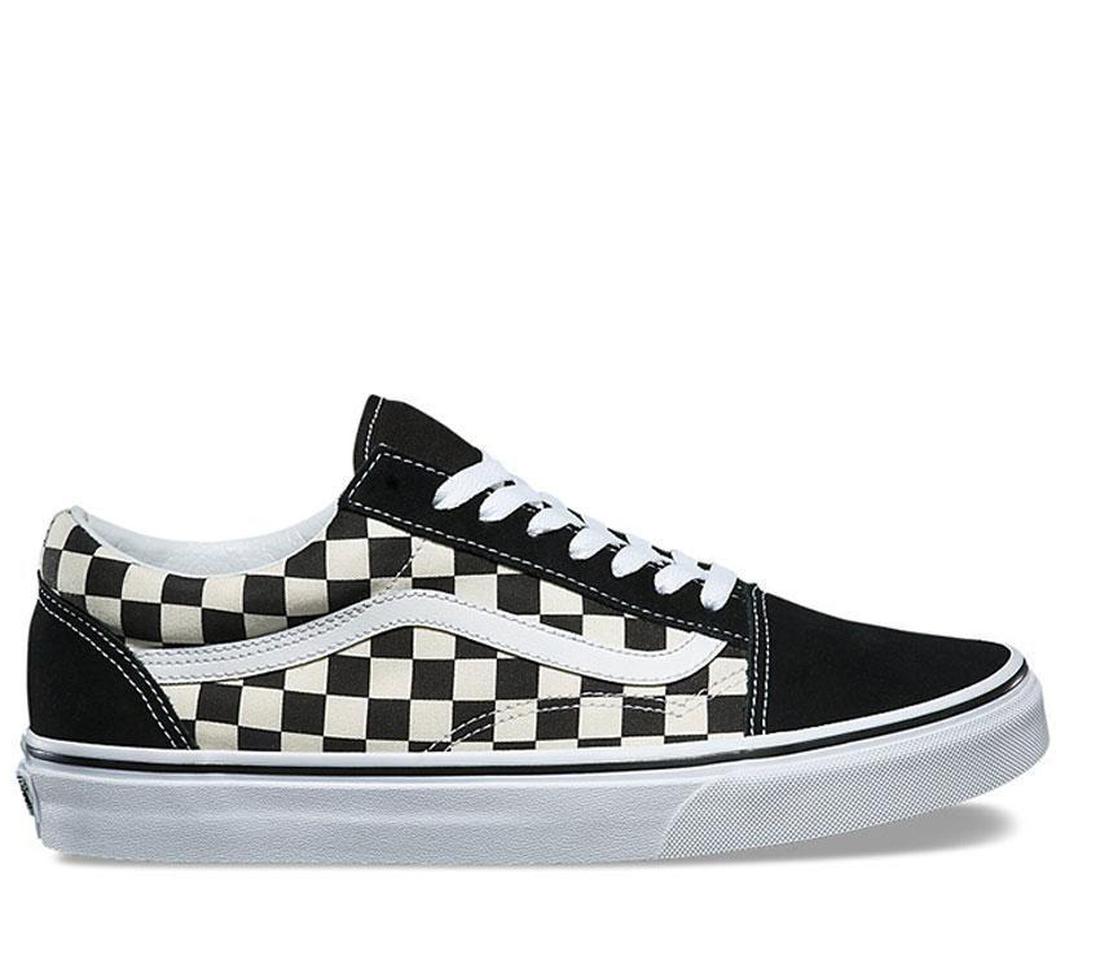 Vans Old Skool Youth Primary Check Black White sneakers have classic checkerboard style, comfy thick soles, and easy white laces.  ksnz