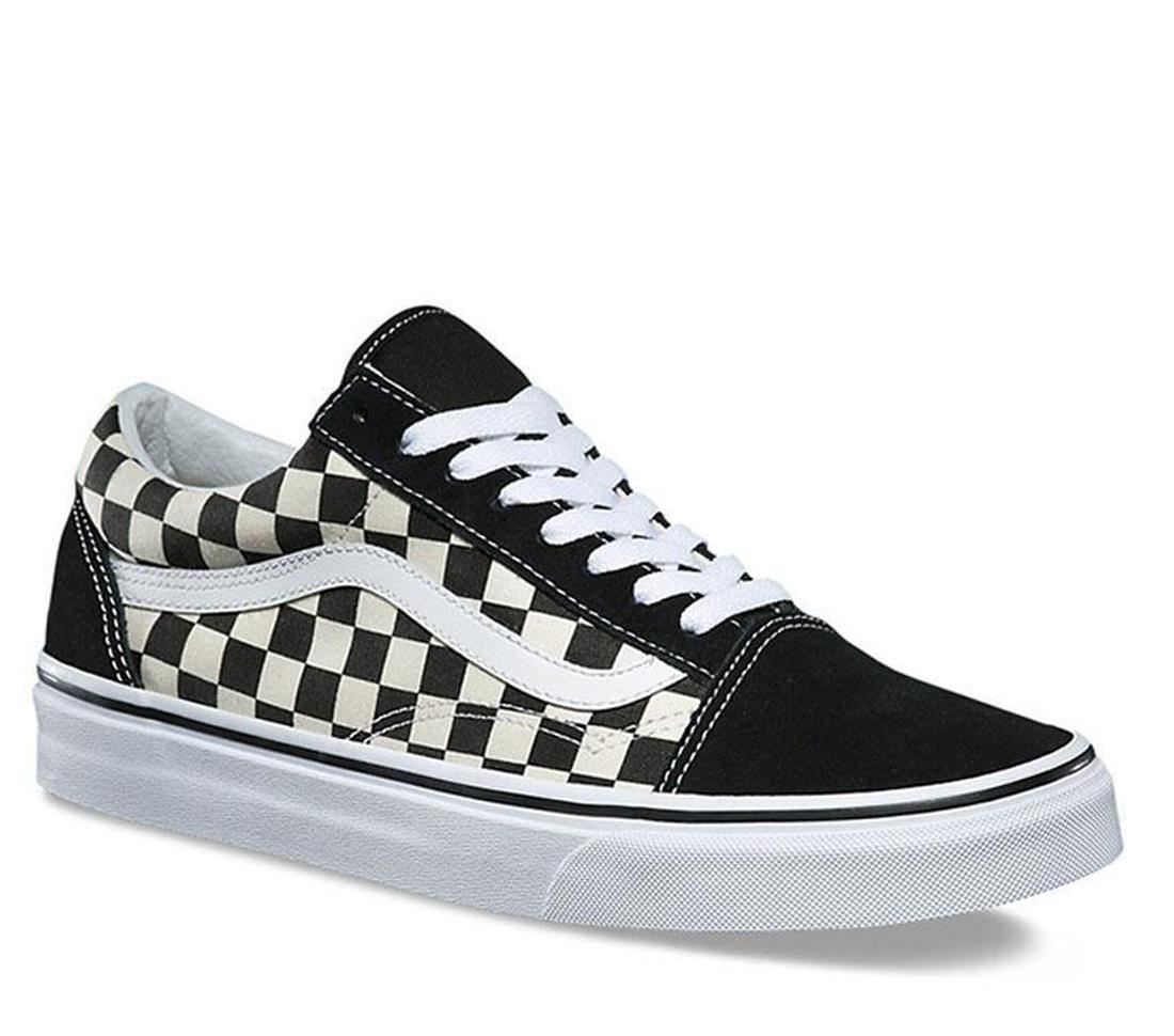 Vans Old Skool Youth Primary Check Black White sneaker: comfy skate shoe in soft suede canvas, checkered black/white; lace-up, sturdy white sole.  ksnz
